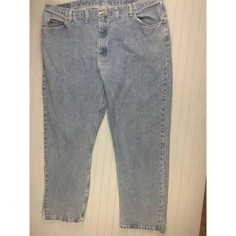 Wrangler Size 46x32 Mens Jeans (Actual Inseam 30.5) Relaxed Fit
